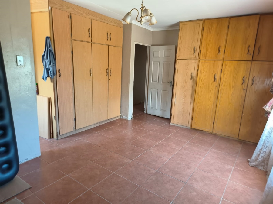 To Let 3 Bedroom Property for Rent in Jouberton North West